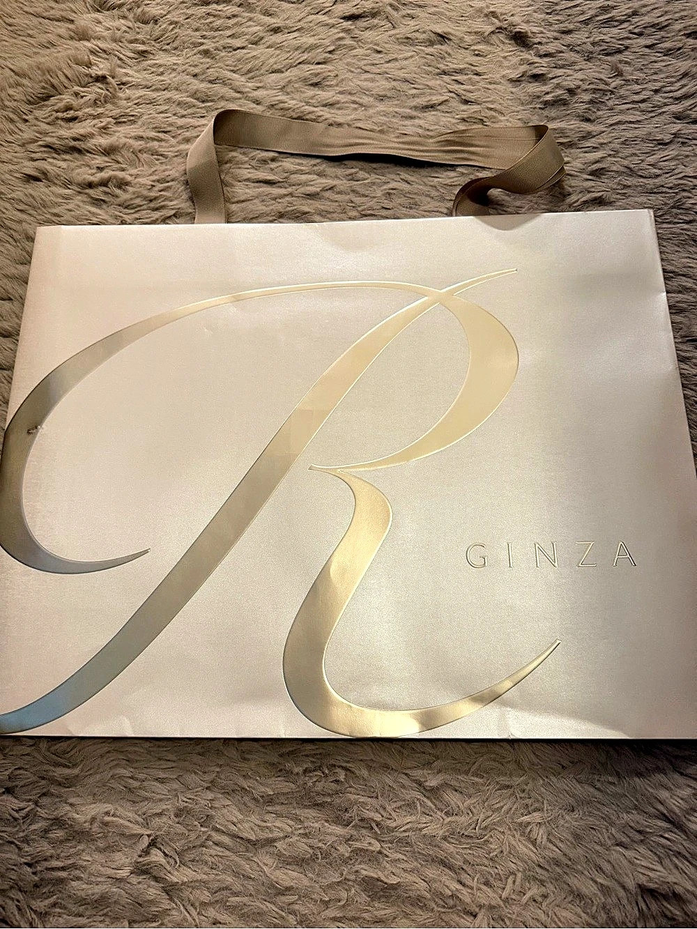 BRAND NEW REFA Ginza SHOPPING BAG in White & Gold